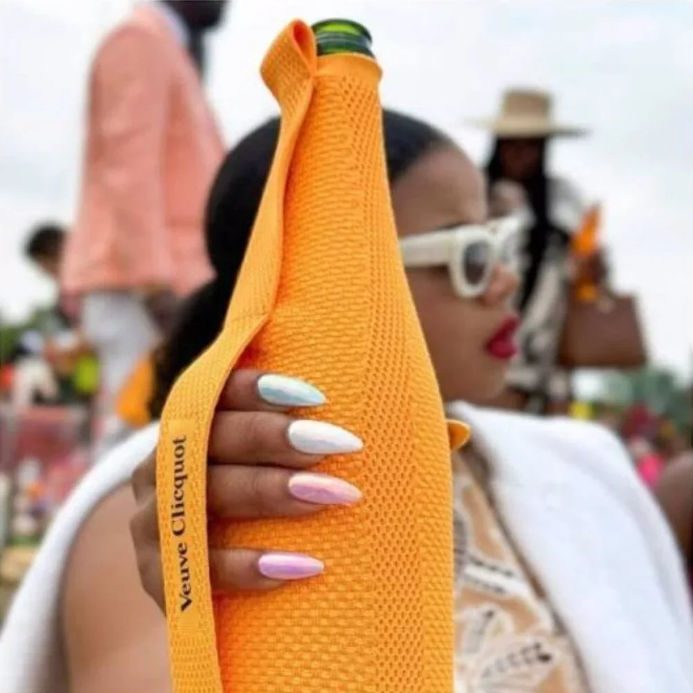 VEUVE CLICQUOT ISOTHERMAL BRUT CHAMPAGNE ICE JACKET - SPECIAL EDITION